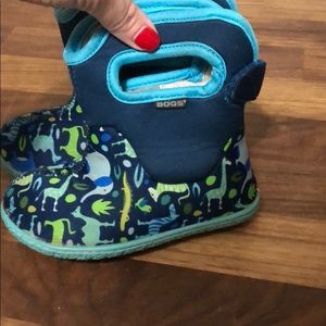 Boys size 8 boots